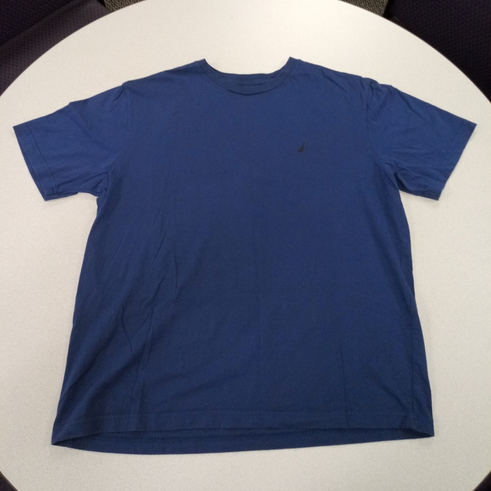 Brand New Nautica T-Shirt Size Medium